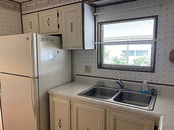 5th image of 101 Crossways Dr #709