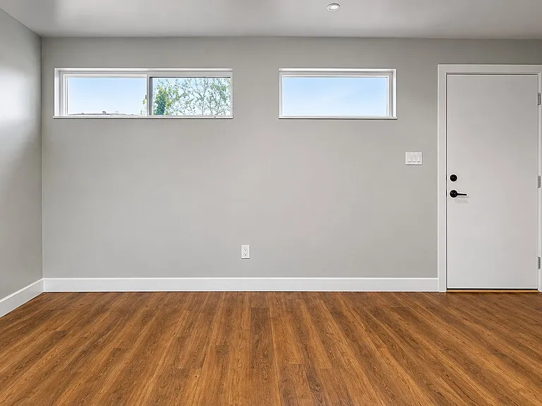 1804 Gould St #8 — Photo 4