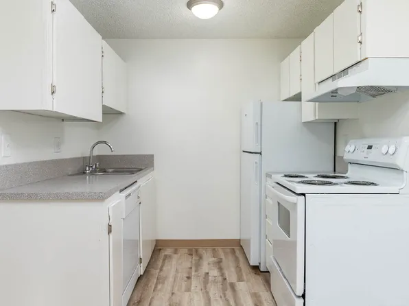 Americana Apartments