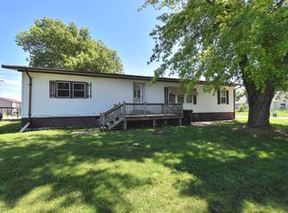 718 W Clark St, Albion, NE 68620