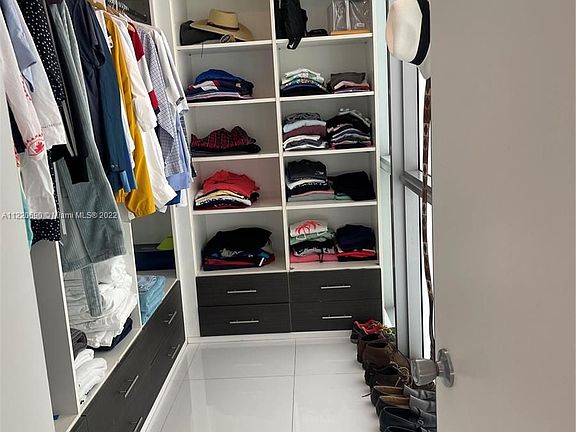 5th image of 1100 Biscayne Blvd Unit 1706