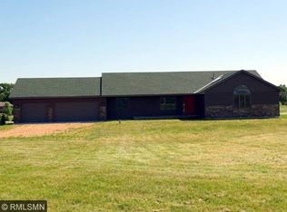 8425 219th St W, Belle Plaine, MN 56011