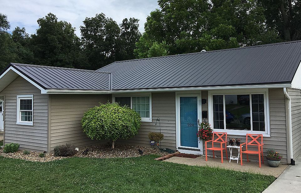 1st image of 224 Florence Ave