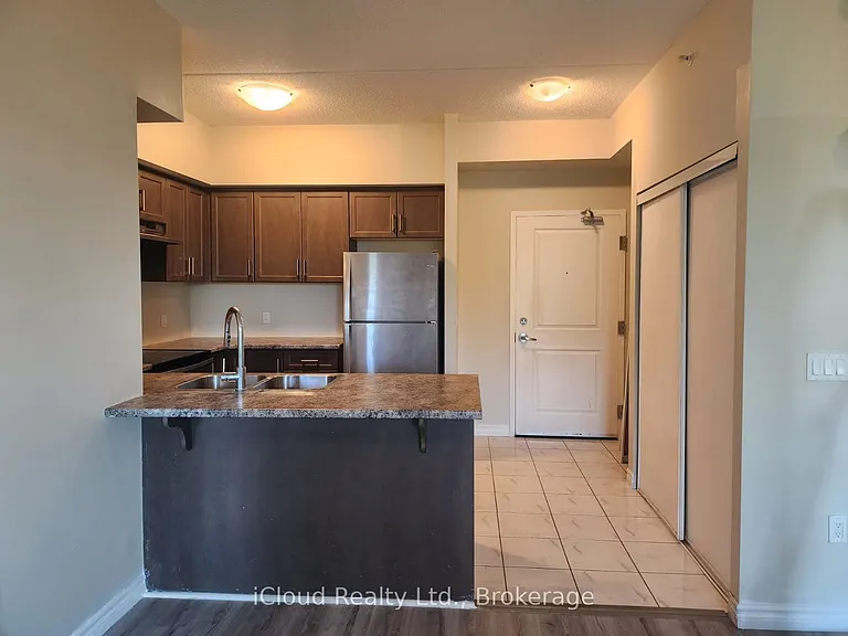 630 Sauve St #103 — Photo 7