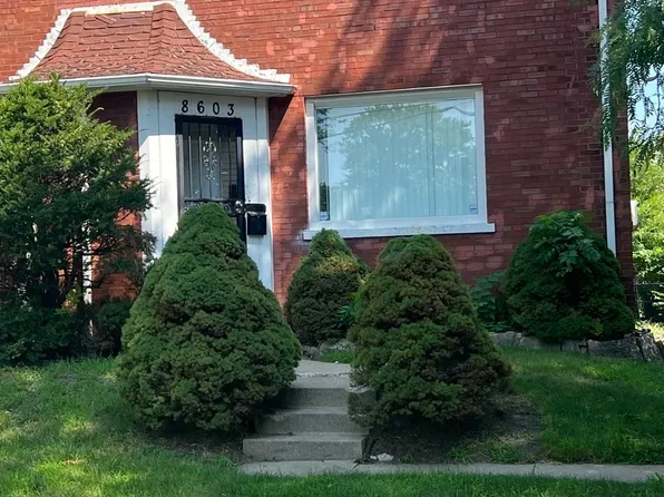 8603 S Saint Lawrence Ave, Chicago, IL 60619
