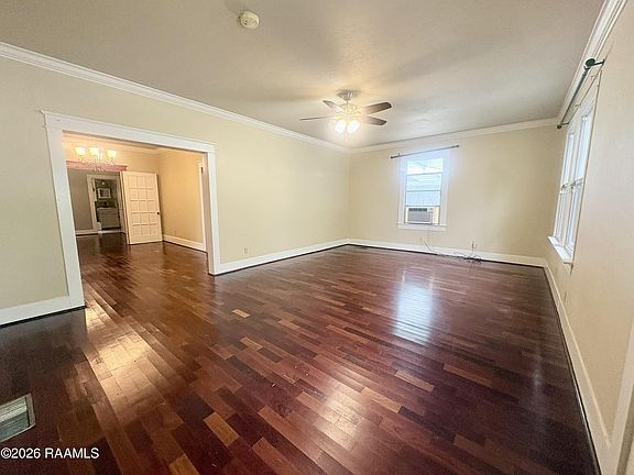3rd image of 150 Clark Ct