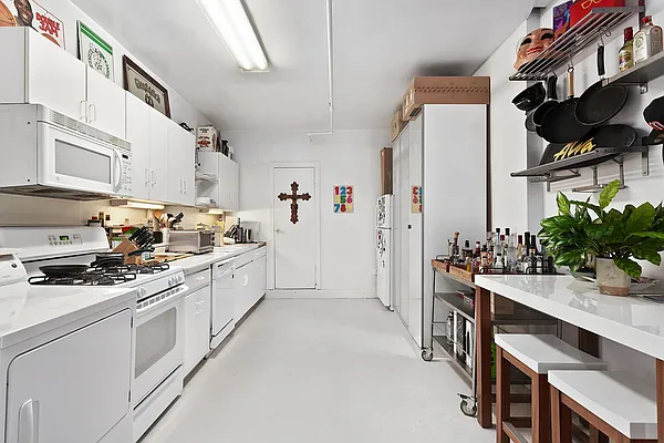 Rented by Compass | media 6