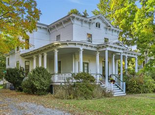 7575 Old Post Rd, Red Hook, NY 12571