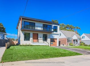 957 Dormer St, Mississauga, ON L5E 1T7