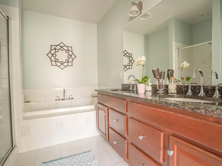 219 S Fremont Ave — Photo 9