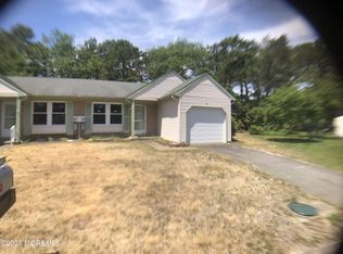 5B Stonybrook Ct #60, Whiting, NJ 08759