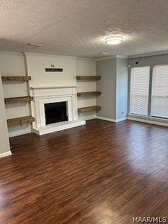 3rd image of 1605 Woodmere Loop