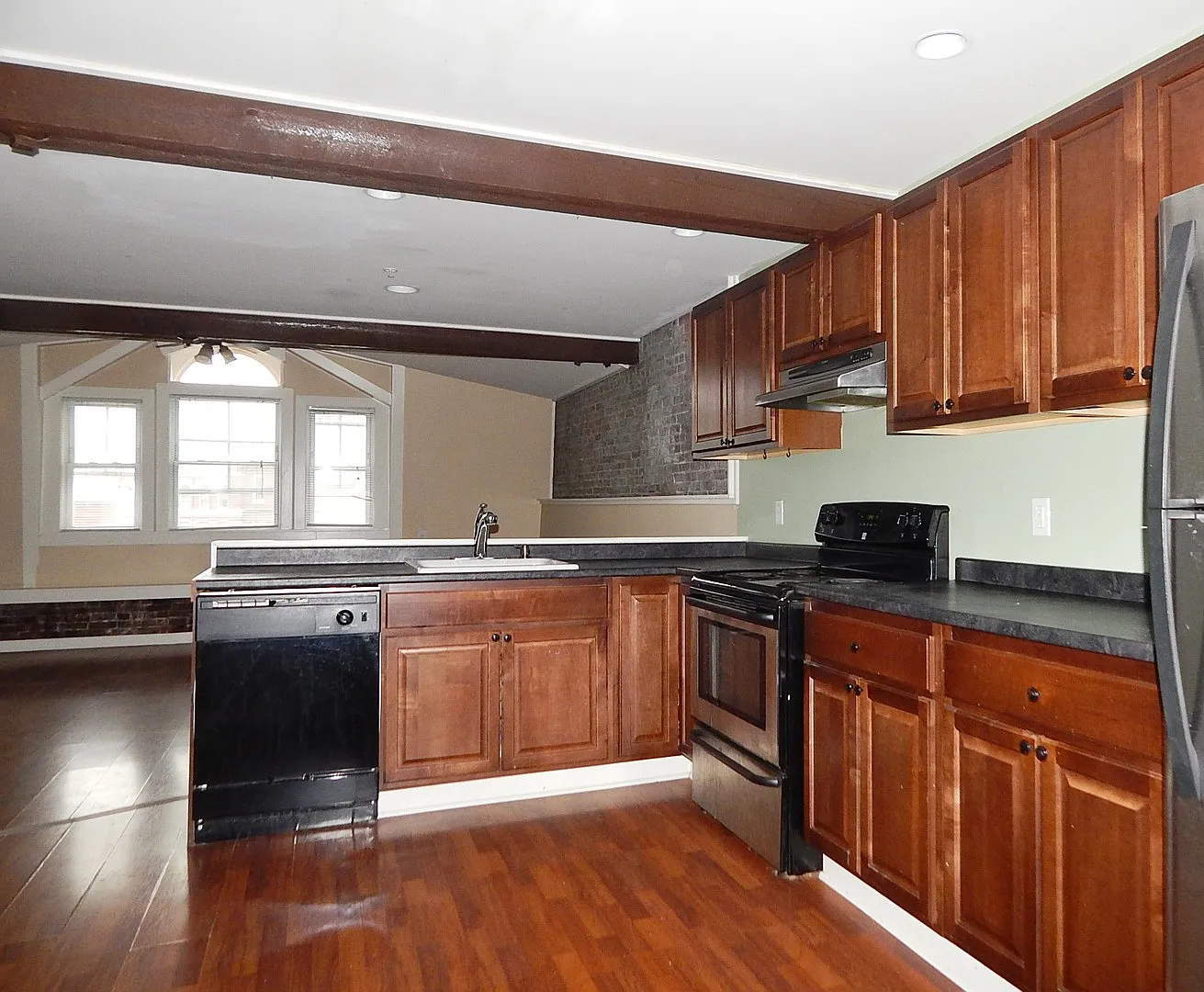 14-18 Broad Street — Photo 2