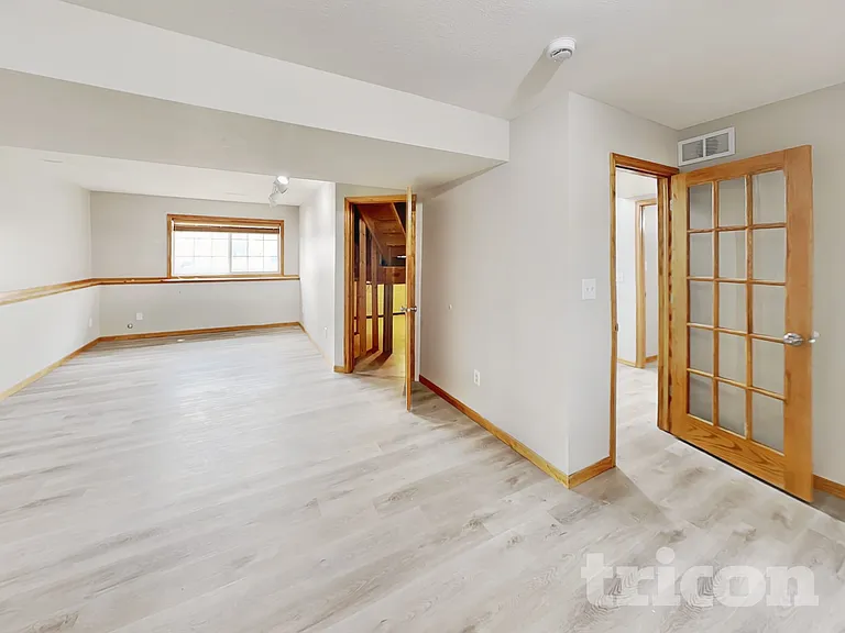 5535 Highland Trl — Photo 18