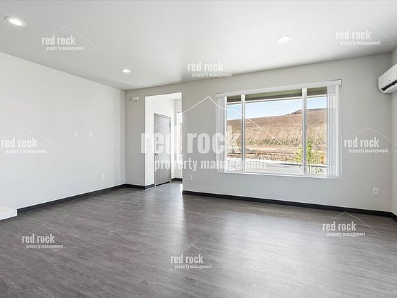 2nd image of 1107 Greenfield Dr #1