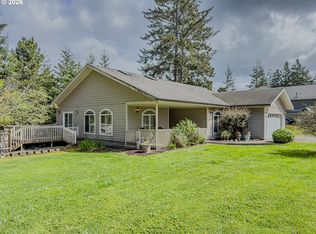 1185 11th St SE, Bandon, OR 97411