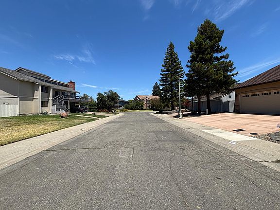 5th image of 6 Lookout Ct