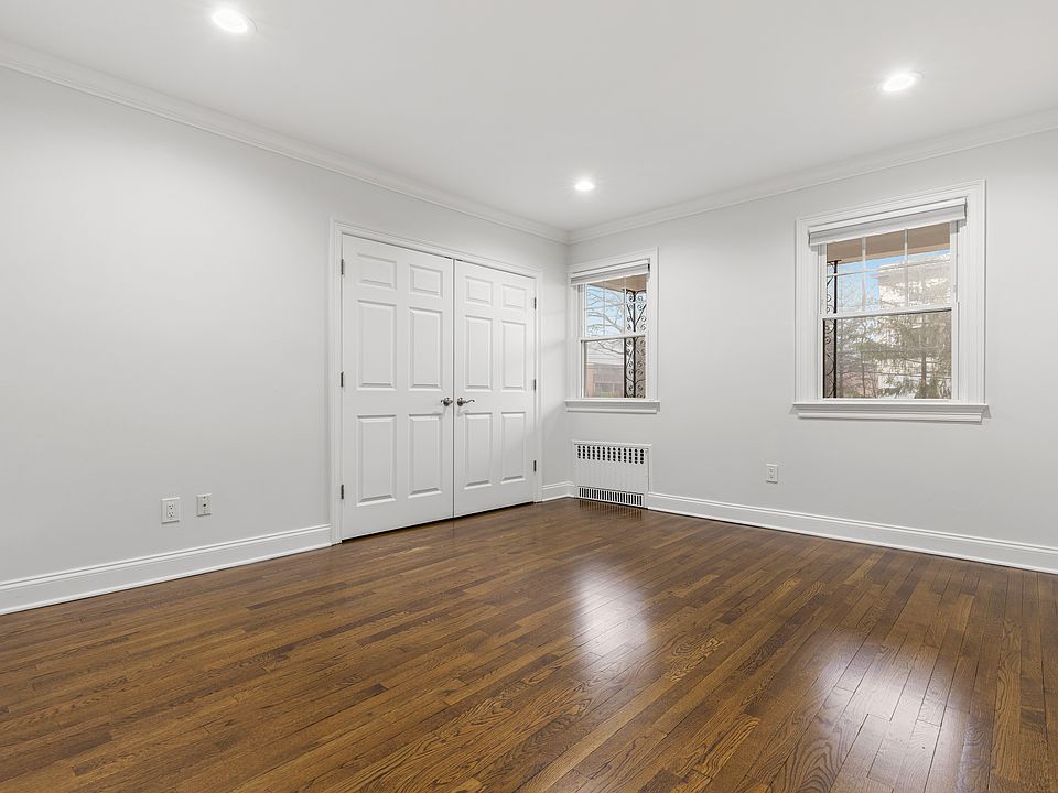 FIRST FLOOR Primary Bedroom