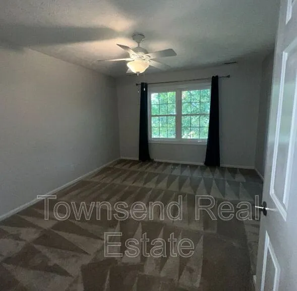 303 Wagoner Dr — Photo 22