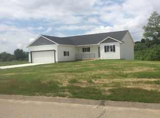 12075 Beauterra Ln, Middleville, MI 49333
