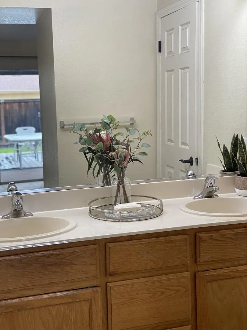4 bed, 1475 sqft, $3,000 — Photo 3