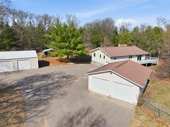 890 Gale Dr, Wisconsin Dells, WI 53965