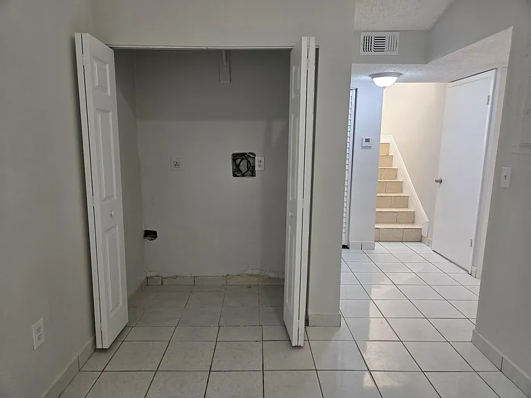 4432 NW 185th St #4432 — Photo 13