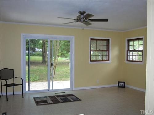 3rd image of 509 E Lavender Ave