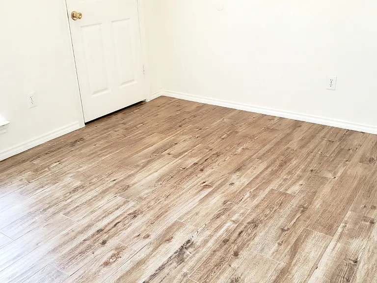 2607 Daisy Ln — Photo 9