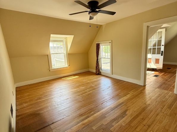 263 School St #2