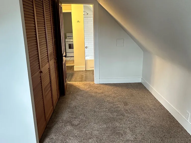 14533 Clifton Blvd #3 — Photo 15