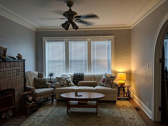 3rd image of 3232 N Elston Ave #2