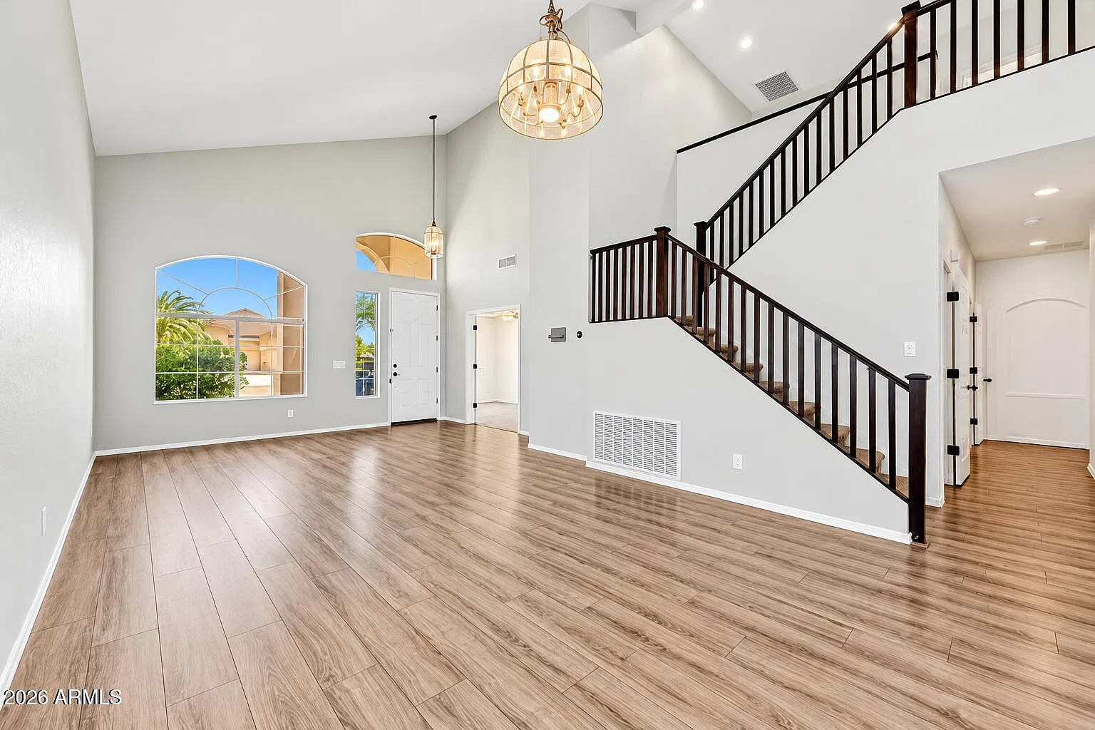 4 bed, 2.5 bath, 3013 sqft, $3,295 — Photo 2