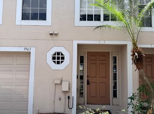 9963 Ashburn Lake Dr, Tampa, FL 33610