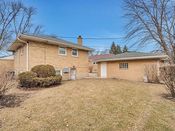 5th image of 4133 W 100th St