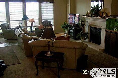 3rd image of 2820 Gray Rock Dr