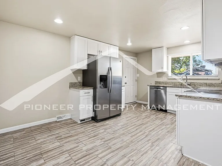 9704 W 17th Ave — Photo 5