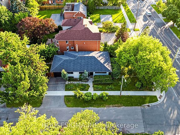 4th image of 6 Koos Rd