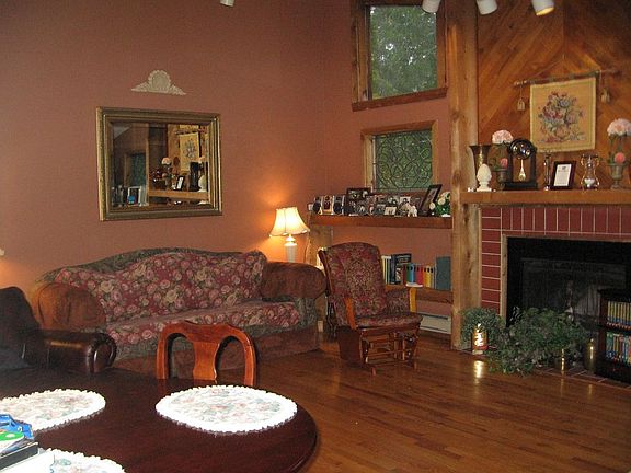 4th image of 4925 Darien Dr #4925