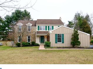 275 Spring Run Ln, Downingtown, PA 19335