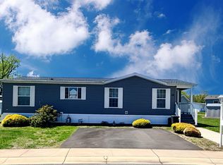 16 Easy Street, Freehold, NJ 07728