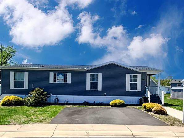 16 Easy Street, Freehold, NJ 07728