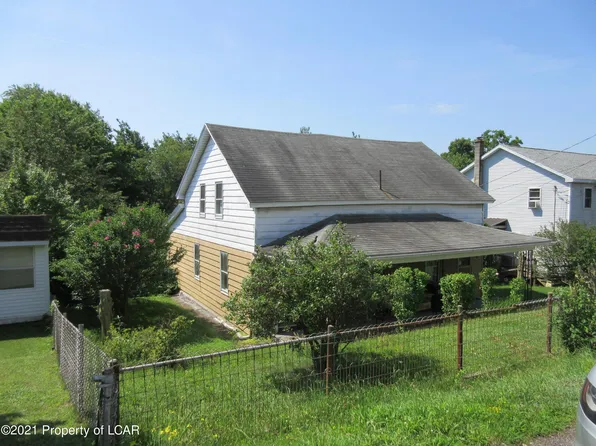 848 Old St, Hazle Township, PA 18202