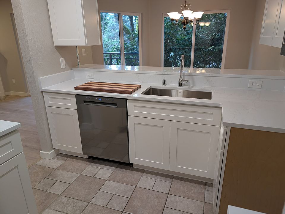 1st image of 12704 NE 144th St APT A103