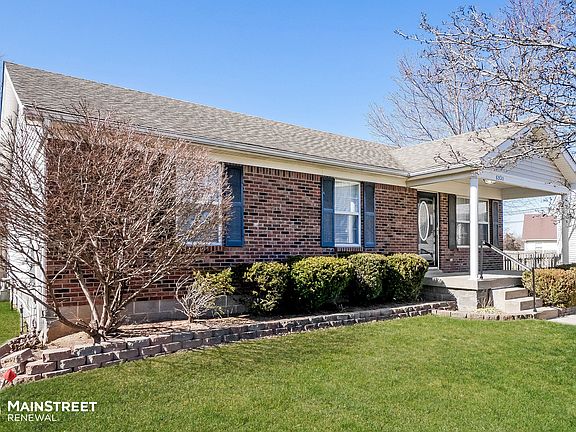 3rd image of 6930 Colrain Cir