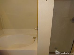 552 Harbor Crest Road, Azle, TX 76020