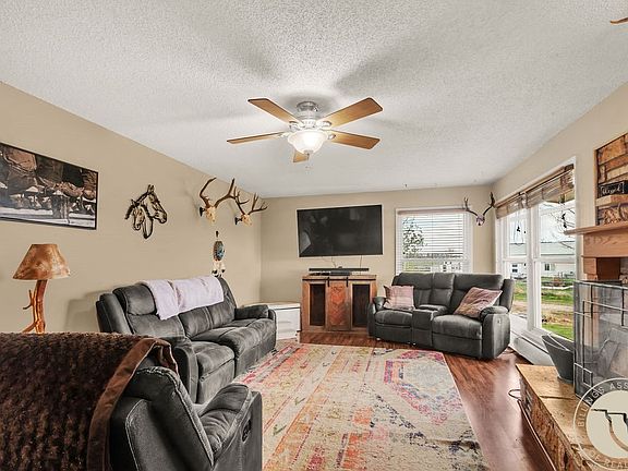 3rd image of 6107 Shepherd Rd
