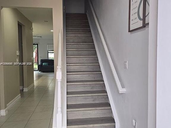 4th image of 10111 Akenside Dr #0