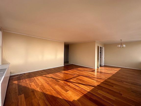 3rd image of 5757 N Sheridan Rd APT 18J