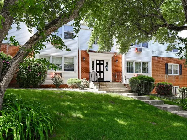 1 Danbury Court #1712, Suffern, NY 10901